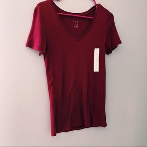 v neck magenta tee